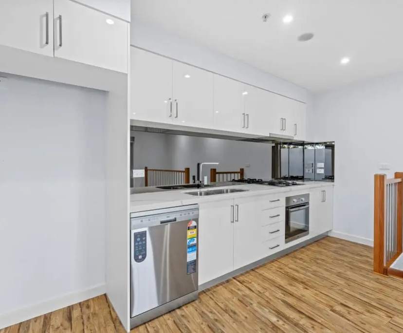 Whole property with 2 rooms for rent