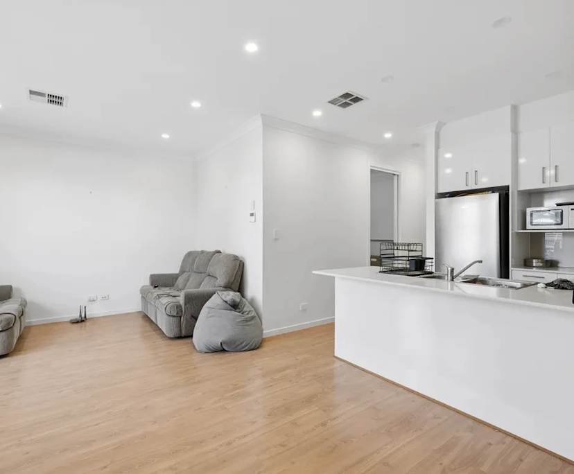Furnished room with ensuite in a share house