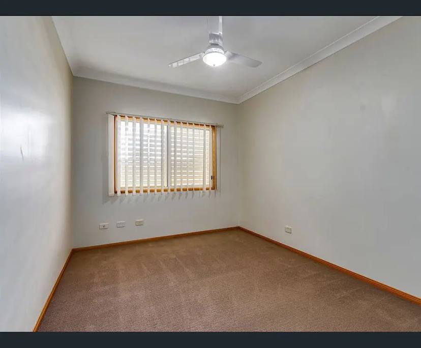 Unfurnished room with own bathroom