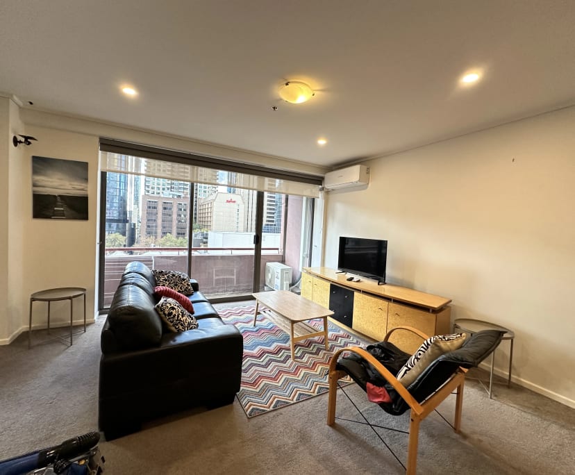 Furnished room in a flatshare