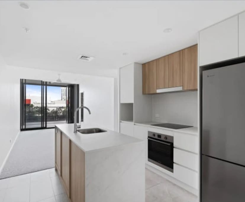 Unfurnished room with own bathroom