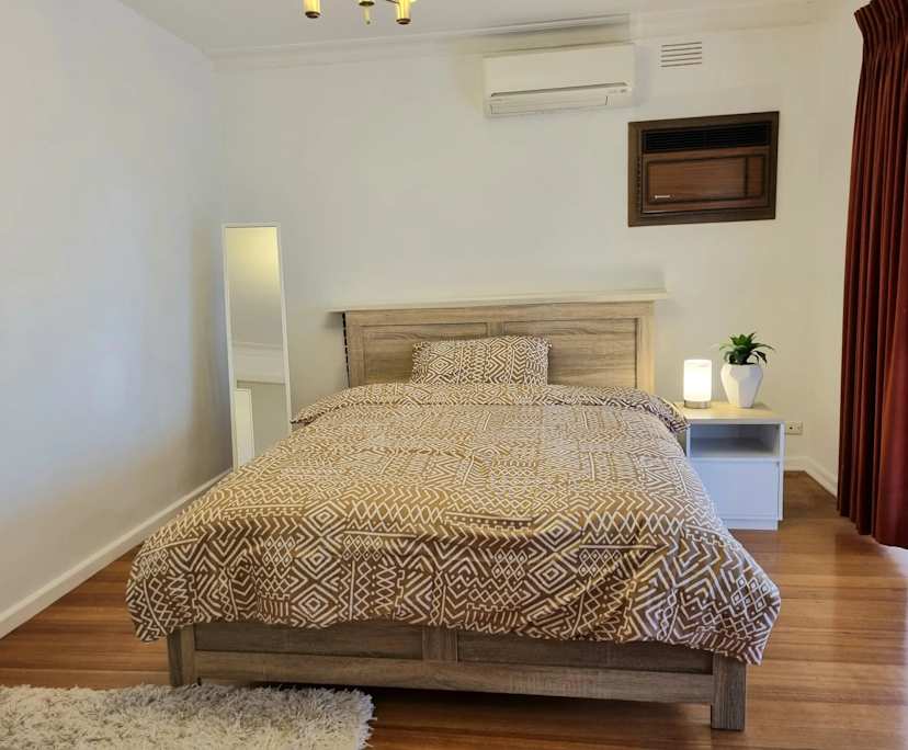 Furnished room in a share house