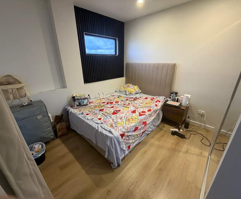 Furnished room with own bathroom