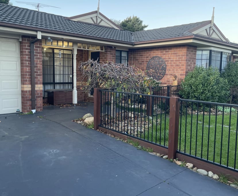 Unfurnished room in a share house