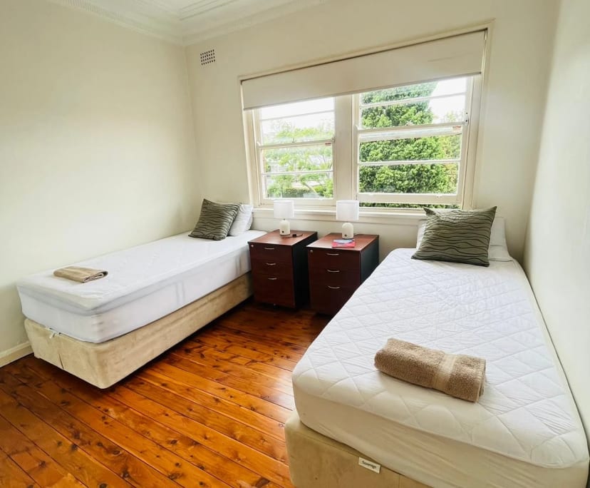 Furnished room in a flatshare