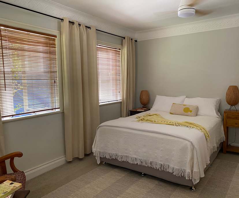 $715, Granny-flat, 1 bathroom, Highgate Hill QLD 4101