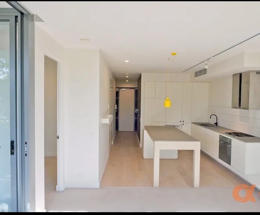 Unfurnished room with own bathroom