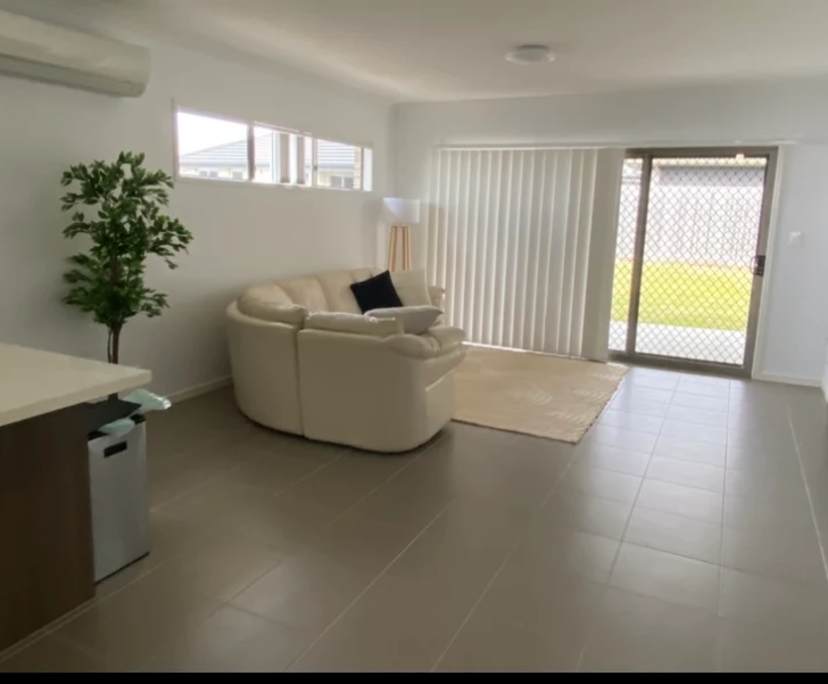 $300, Share-house, 4 bathrooms, Ormeau Hills QLD 4208