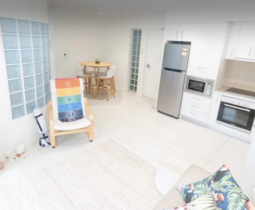 $420, Student-accommodation, 2 bathrooms, Norman Park QLD 4170