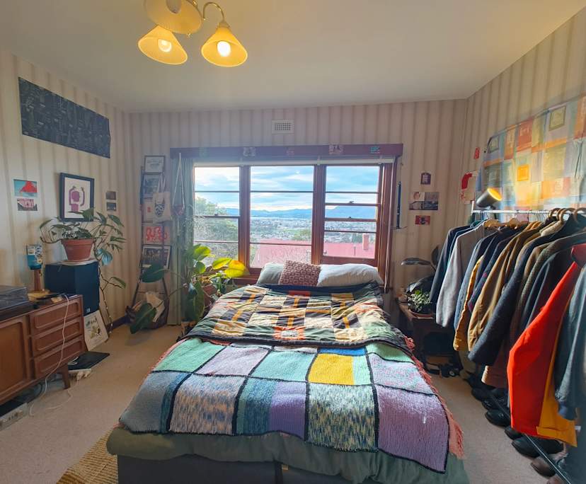 Unfurnished room in a share house