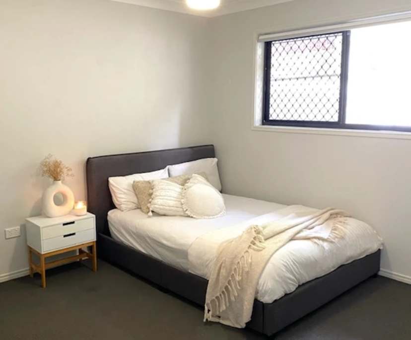 Furnished room with ensuite in a share house
