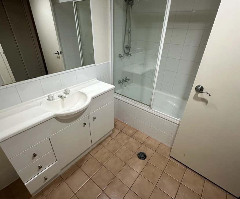 $480, Flatshare, 2 bathrooms, Fortitude Valley QLD 4006