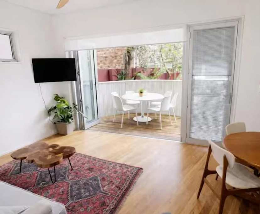 Whole property with 2 rooms for rent