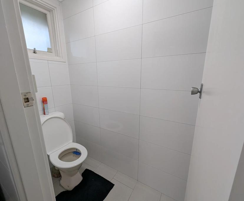 $275, Share-house, 3 bathrooms, Chipping Norton NSW 2170