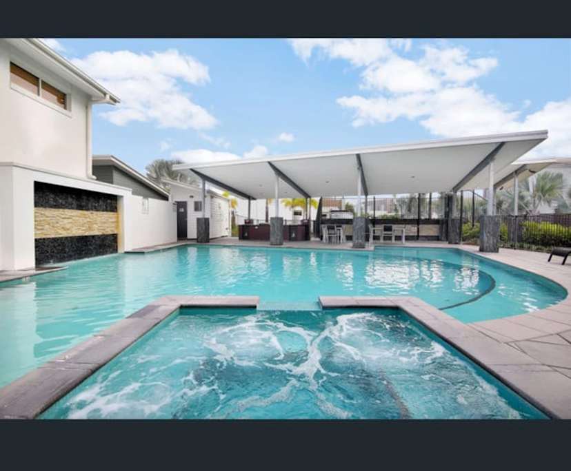 $350, Share-house, 3 bathrooms, Burleigh Waters QLD 4220