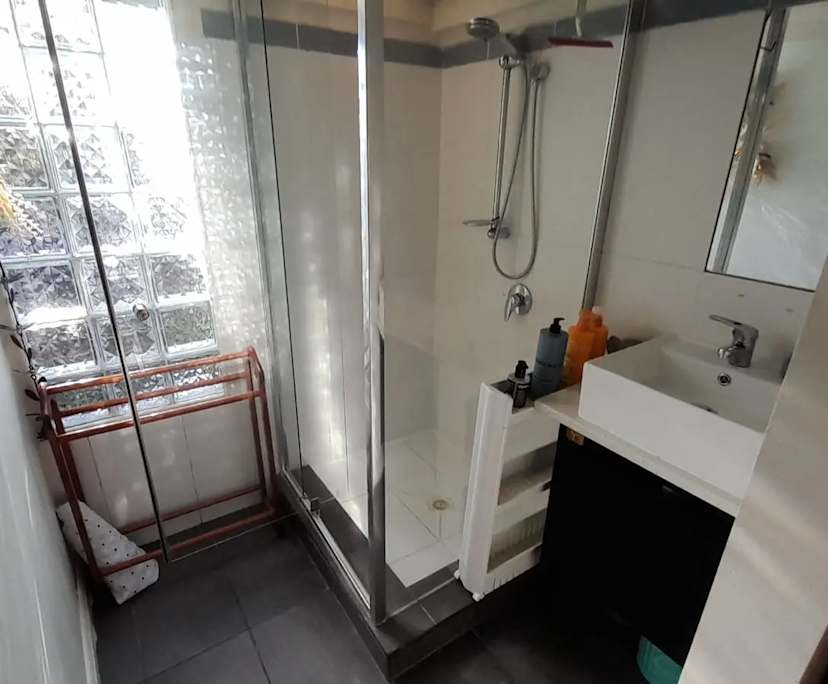 $550, Granny-flat, 1 bathroom, Glen Huntly VIC 3163