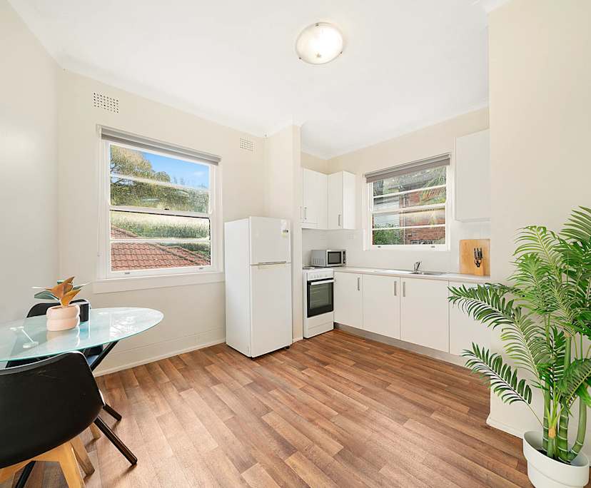 $980, Whole-property, 2 bathrooms, Bronte NSW 2024