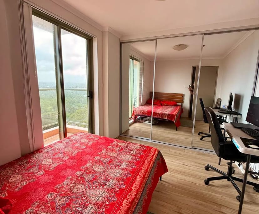 Furnished room in a flatshare