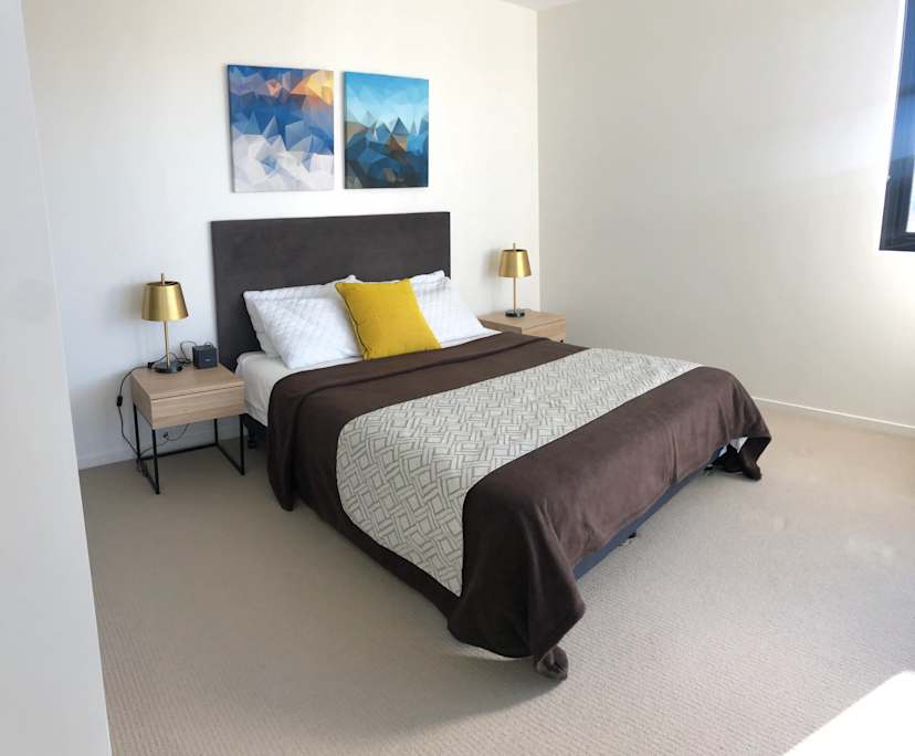 Furnished room with ensuite in a flatshare