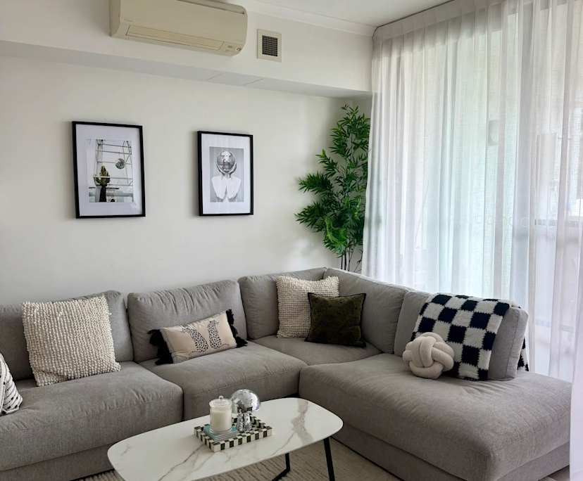 Furnished room with own bathroom