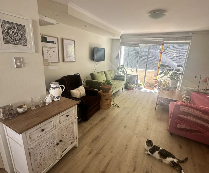 Unfurnished room in a flatshare