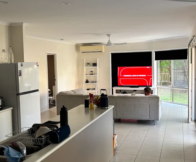 $300, Share-house, 4 bathrooms, Sippy Downs QLD 4556
