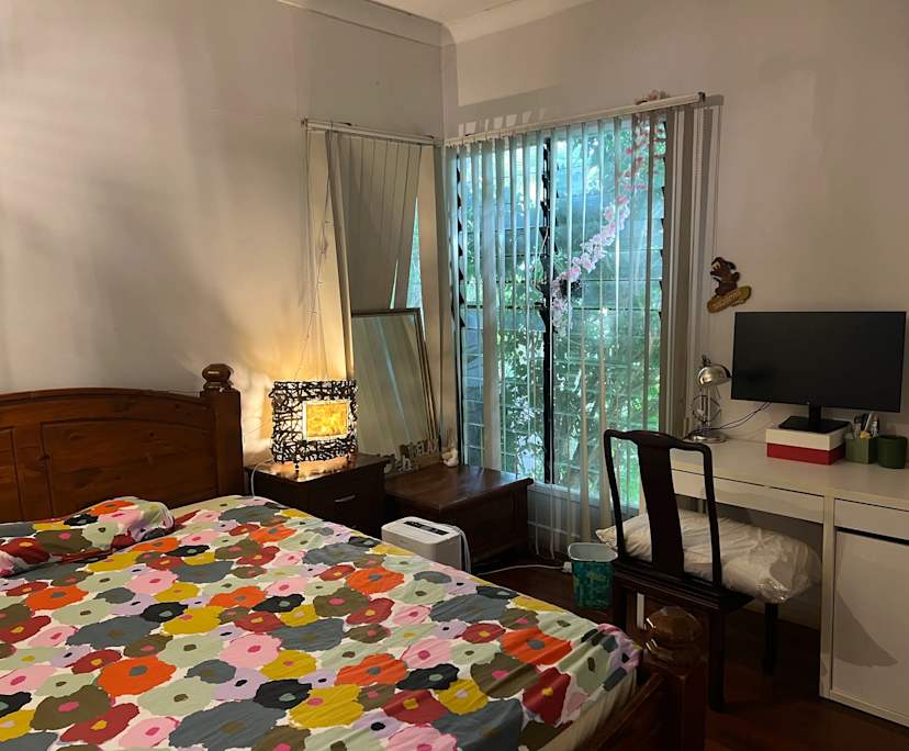 $300, Share-house, 3 bathrooms, Indooroopilly QLD 4068