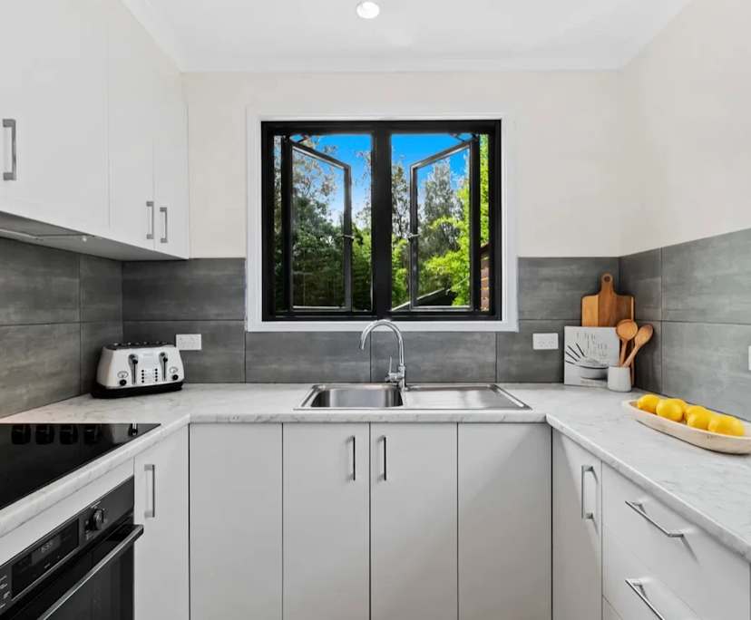 Room in a share house