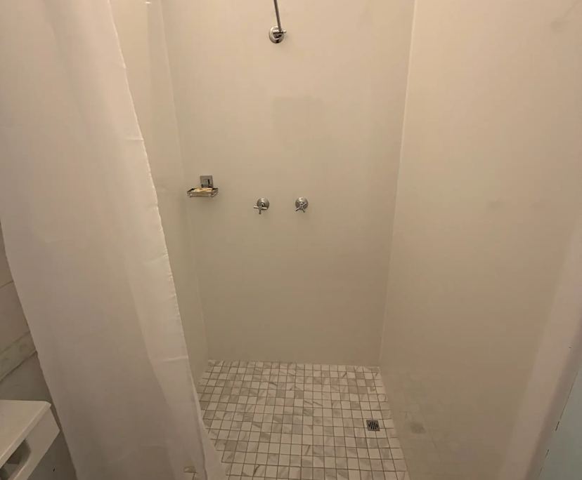 Furnished room studio flat for rent