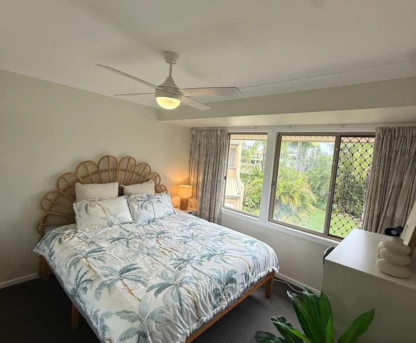 Furnished room in a share house