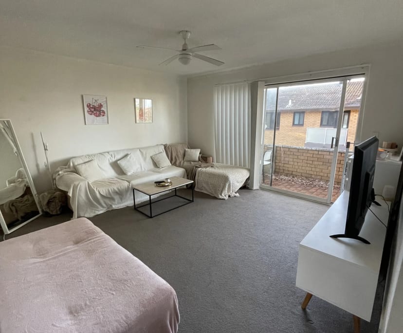 Whole property with 2 rooms for rent
