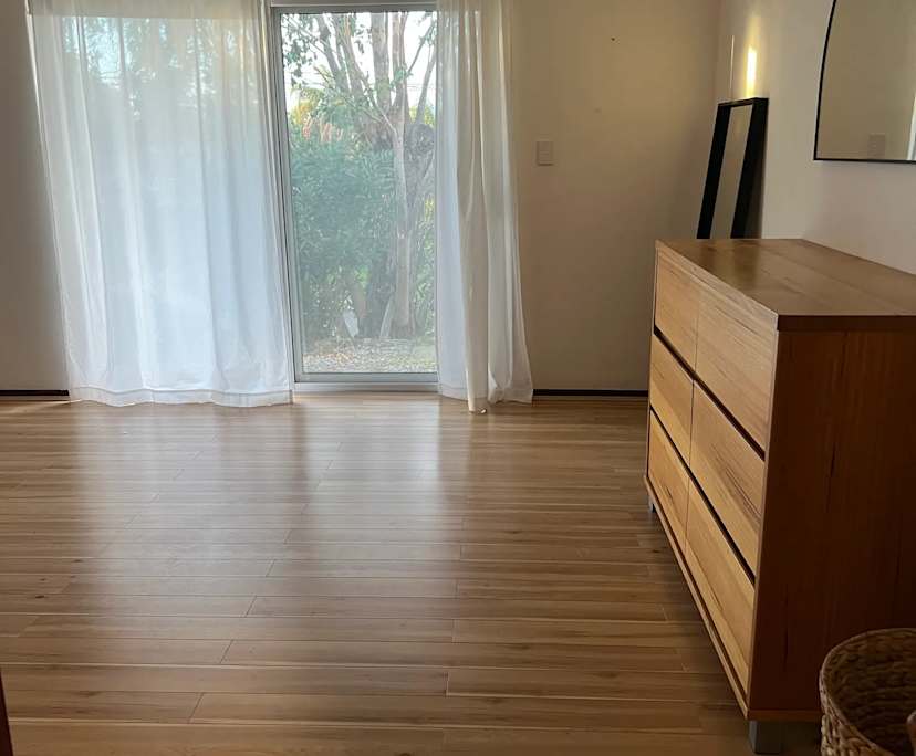 Room in a share house