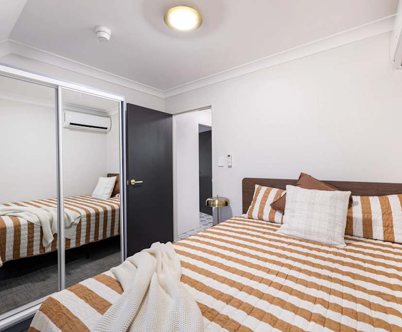 Room studio flat for rent