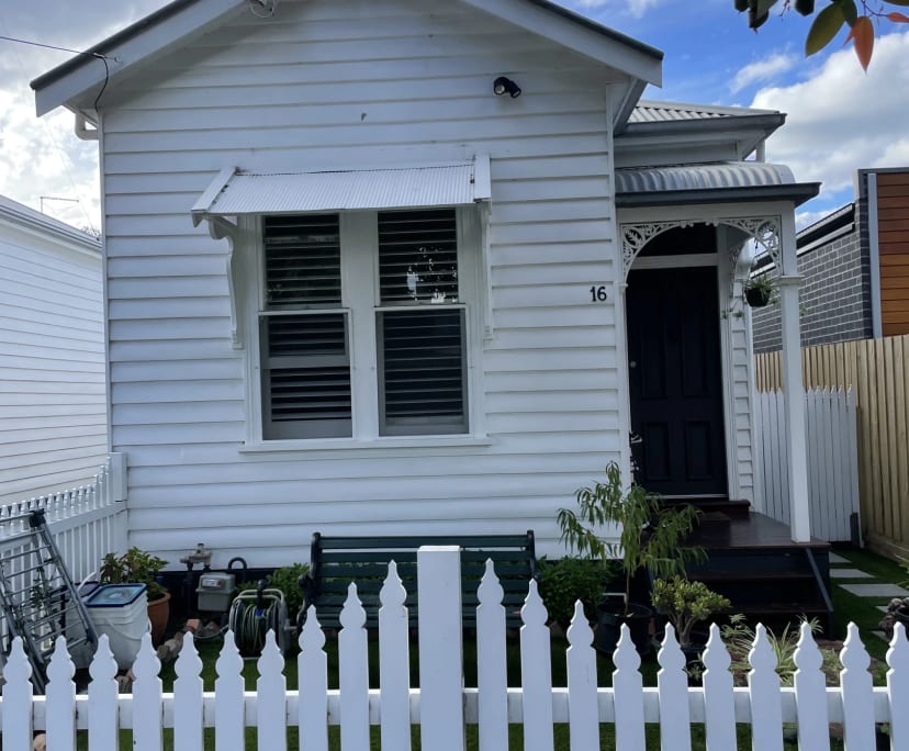 Whole property with 3 rooms for rent