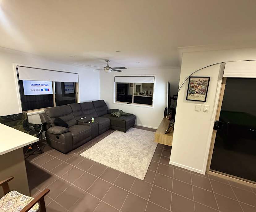 Unfurnished room with own bathroom