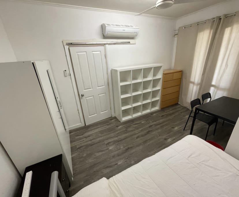 Furnished room in a share house