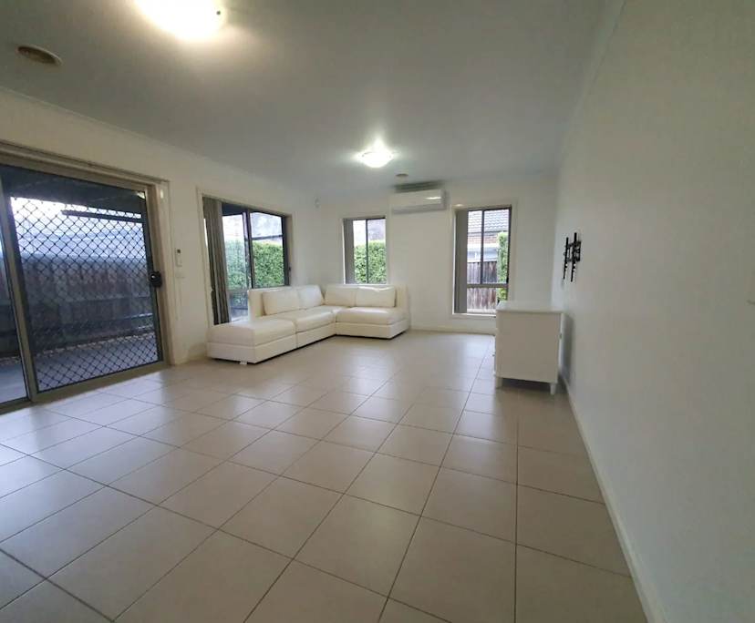 $250, Share-house, 3 bathrooms, South Morang VIC 3752