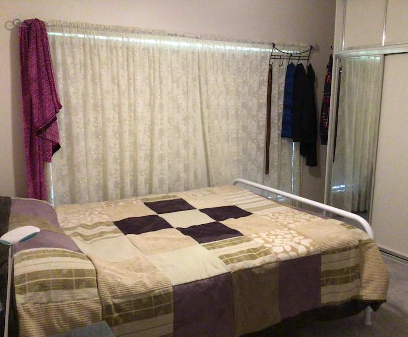 Room in a share house