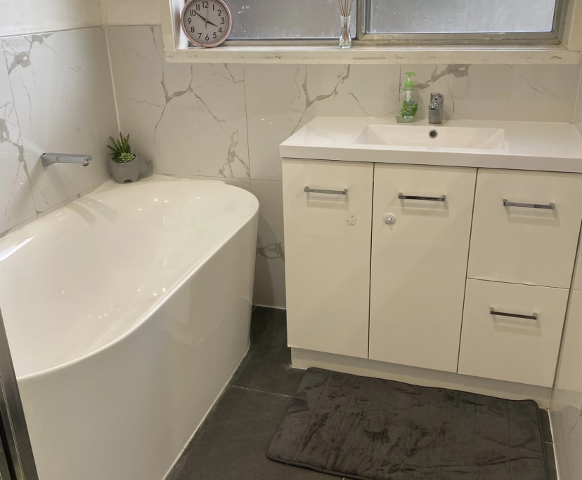 Room for Rent in Shepparton, VIC 180, Furnished,