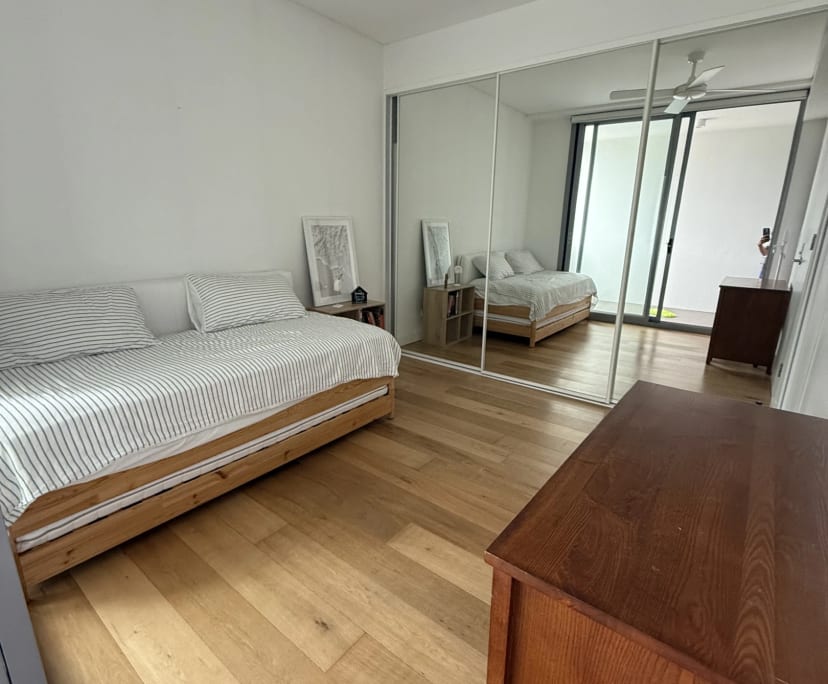 Furnished room in a flatshare