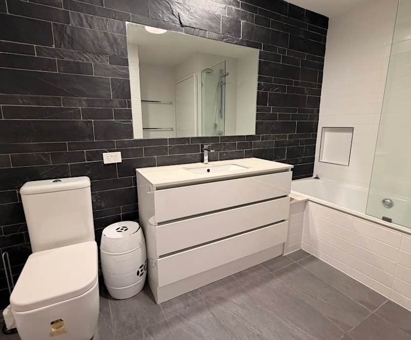 $400, Flatshare, 3 bathrooms, New Farm QLD 4005