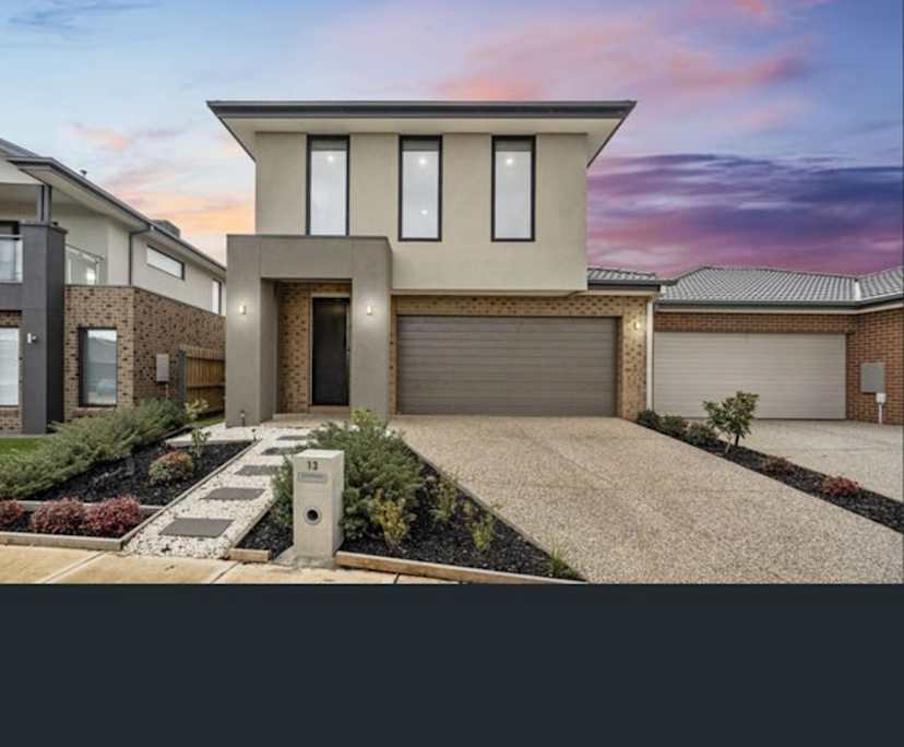 $700, Whole-property, 4 bathrooms, Fraser Rise VIC 3336