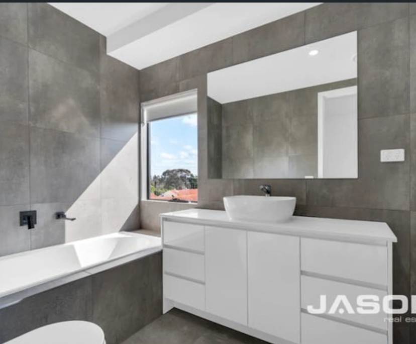 Unfurnished room with own bathroom