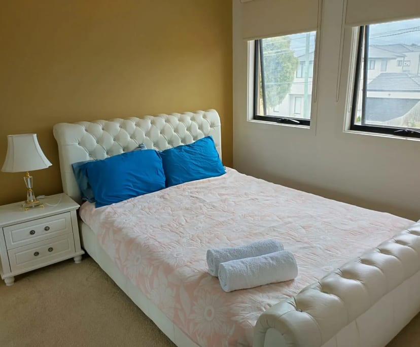 Furnished room in a share house