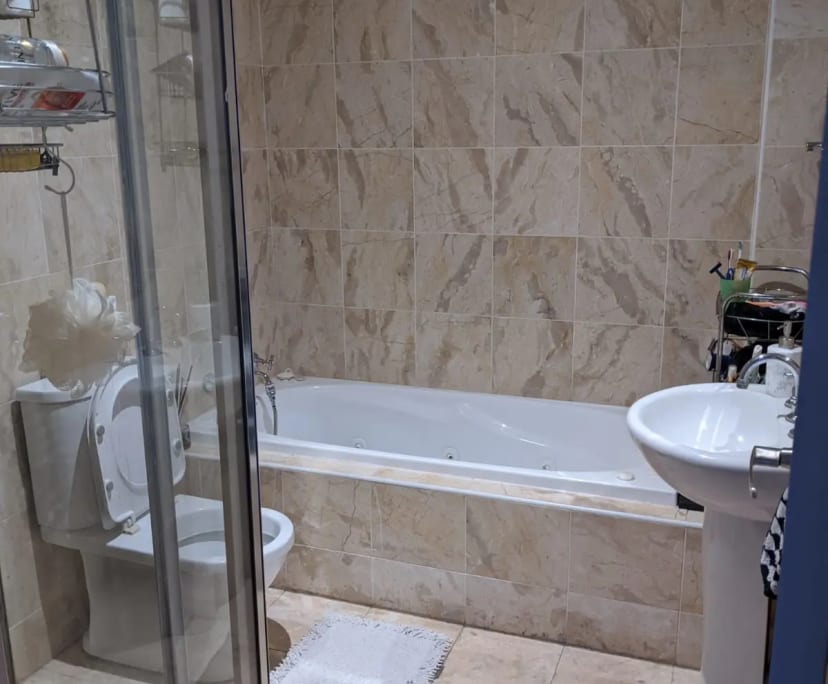 $210, Flatshare, 3 bathrooms, Stanmore NSW 2048