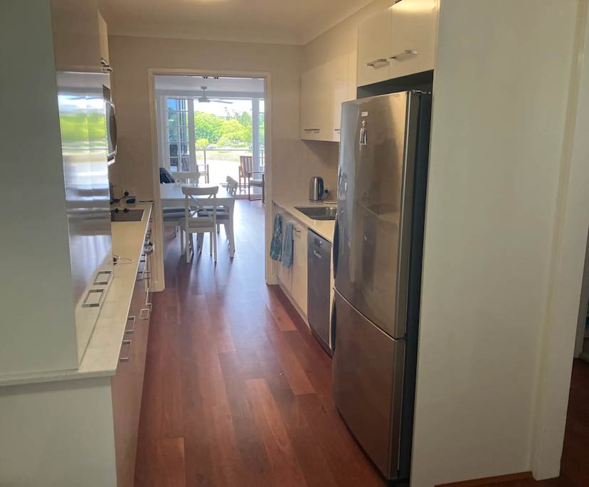 $275, Flatshare, 2 bathrooms, Saint Lucia QLD 4067