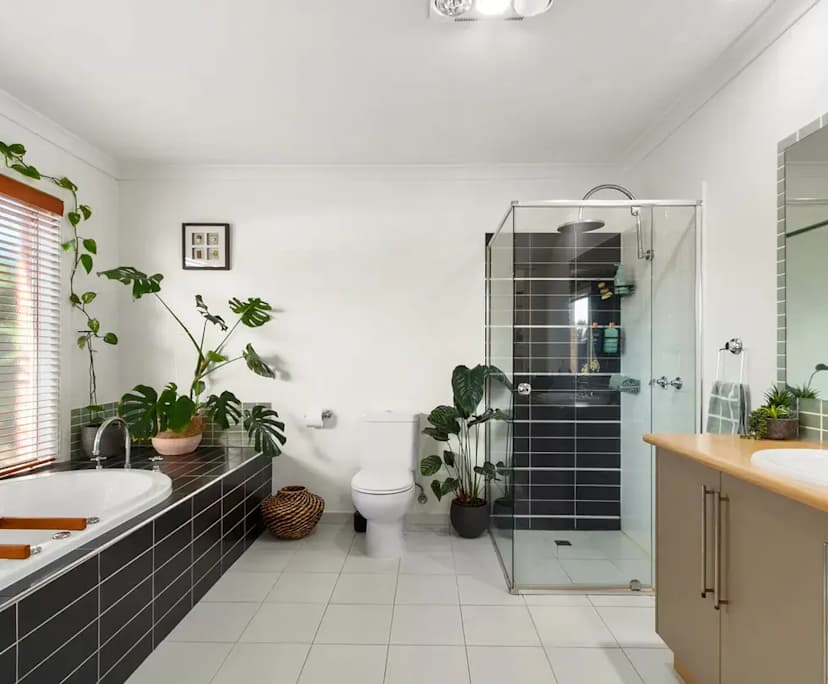 Furnished room in a share house