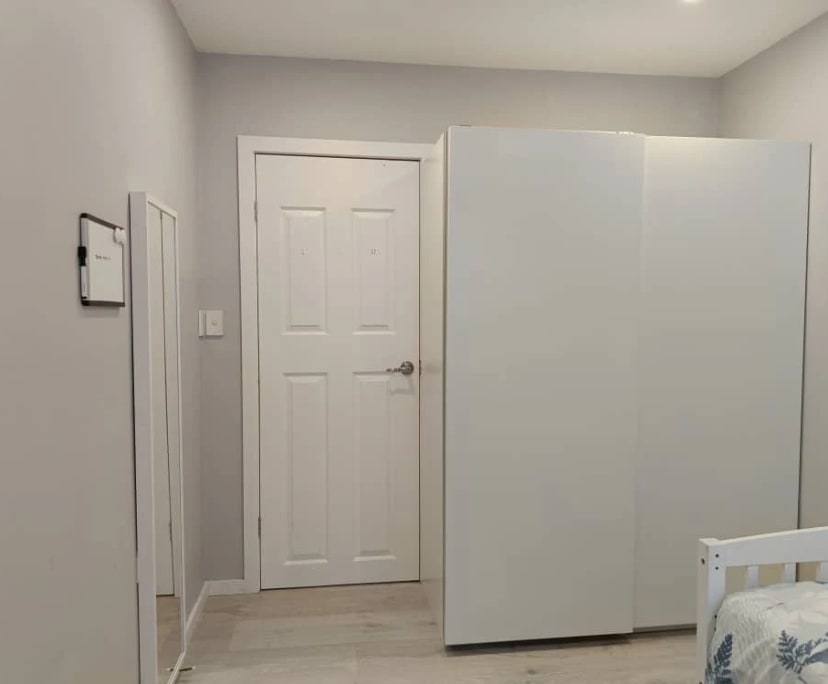 Furnished room in a share house