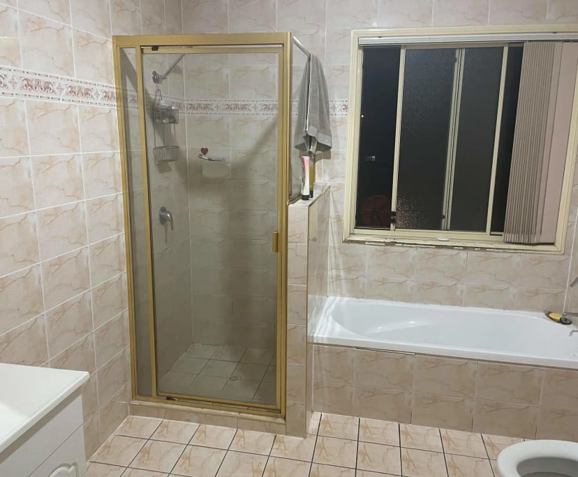 $250, Flatshare, 3 bathrooms, Calamvale QLD 4116