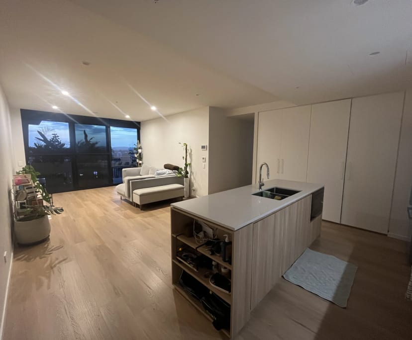 $375, Flatshare, 2 bathrooms, Indooroopilly QLD 4068